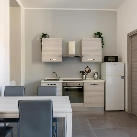 Newly Renovated Loft Near Centrale Milan Exterior photo