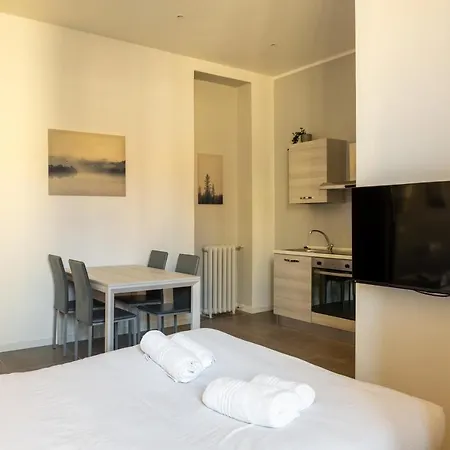 Newly Renovated Loft Near Centrale Milan Exterior photo