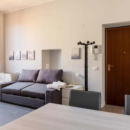 Newly Renovated Loft Near Centrale Milan Exterior photo